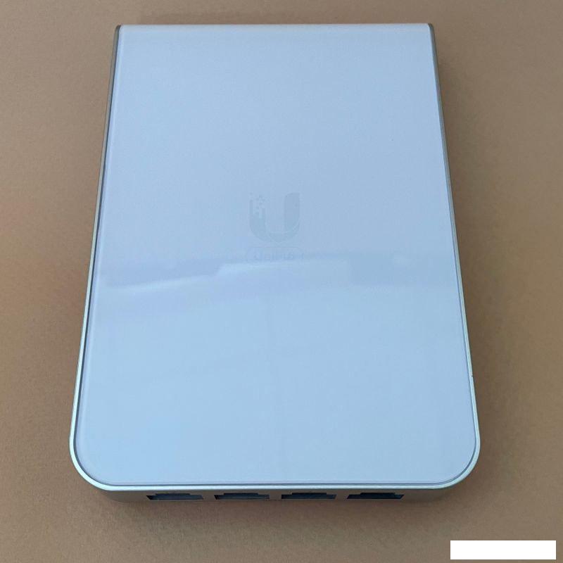 Точка доступа Ubiquiti UniFi 6 In-Wall AP U6-IW