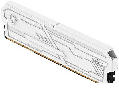 Оперативная память Netac Shadow III 2x16ГБ DDR5 6000 МГц NTSHD5P60DP-32W