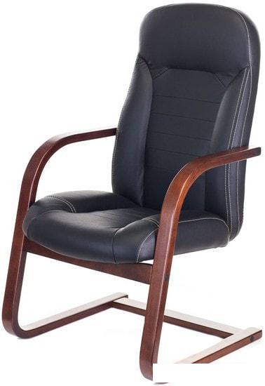 Офисный стул Бюрократ T-9923WALNUT-AV (черный)