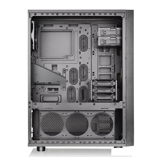 Корпус Thermaltake Core X71 Tempered Glass Edition [CA-1F8-00M1WN-02]