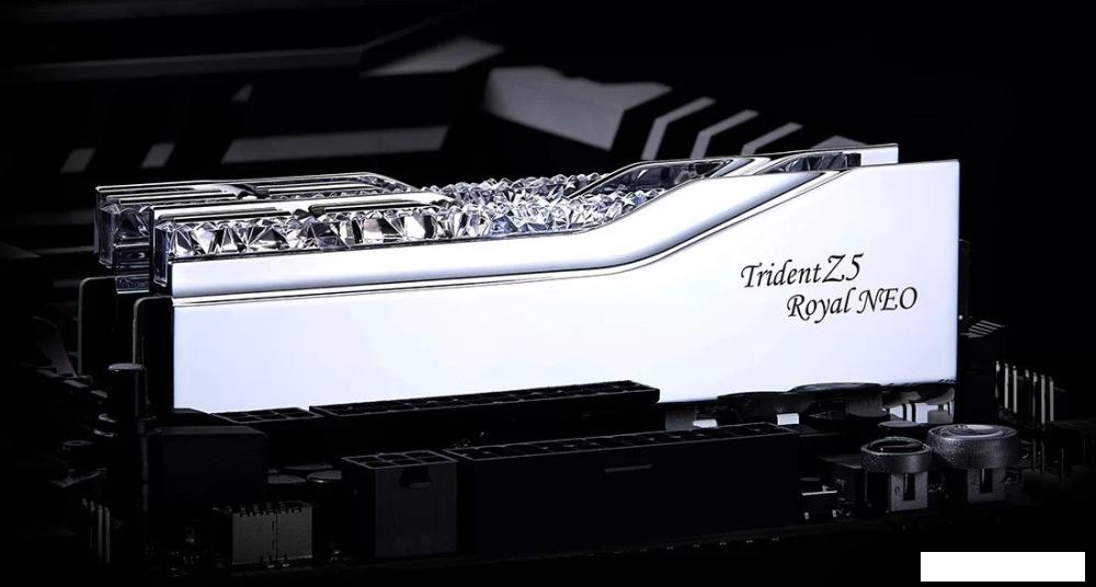 Оперативная память G.Skill Trident Z5 Royal Neo 2x32ГБ DDR5 6000 МГц F5-6000J2836G32GX2-TR5NS