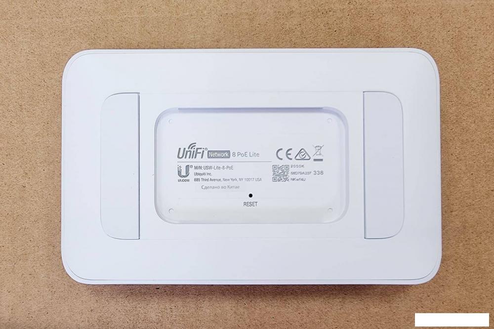 Управляемый коммутатор 2-го уровня Ubiquiti UniFi Switch Lite 8 POE