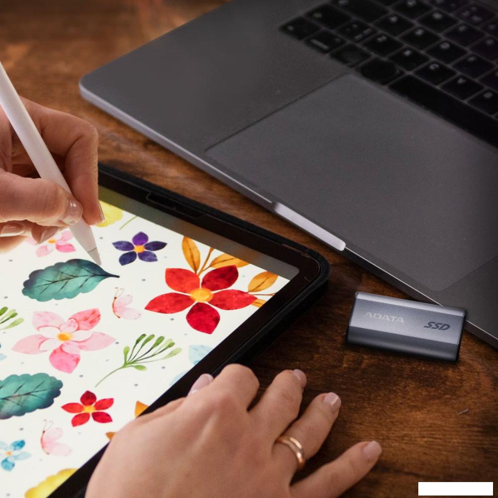 Внешний накопитель ADATA SC750 500GB SC750-500G-CCBK