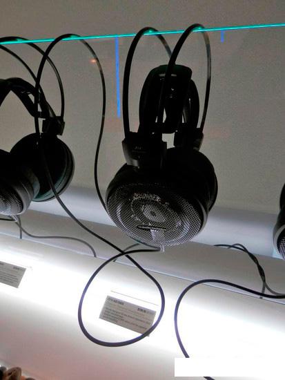 Наушники Audio-Technica ATH-AD700X