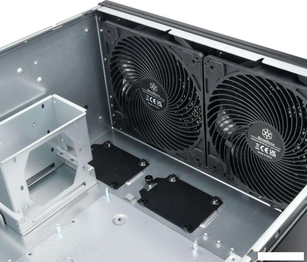Корпус SilverStone RM51