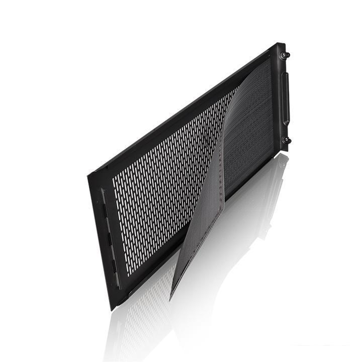 Корпус Thermaltake Core X71 Tempered Glass Edition [CA-1F8-00M1WN-02]