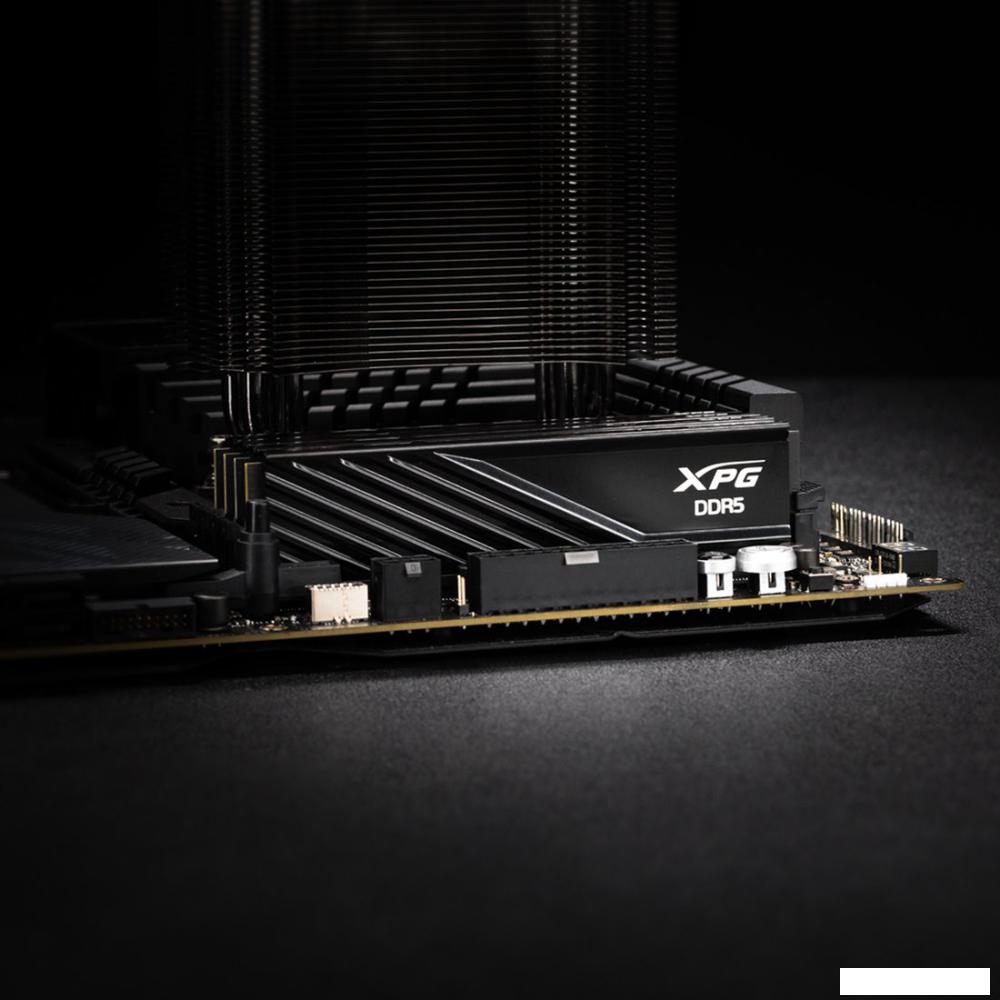 Оперативная память ADATA XPG Lancer Blade 8ГБ DDR5 5600 МГц AX5U5600C468G-SLABBK