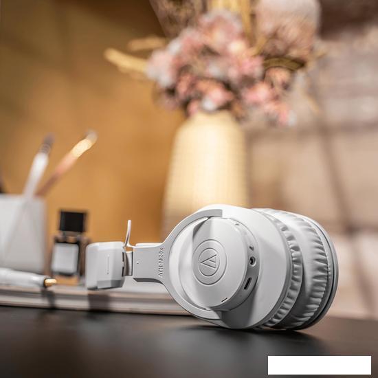 Наушники и гарнитуры Audio-Technica ATH-M20xBT (белый)