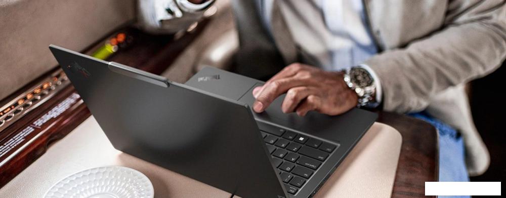 Ноутбук Lenovo ThinkPad X1 Carbon Gen 12 21KC000MUS