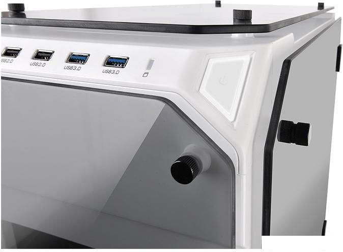 Корпус Thermaltake View 71 Tempered Glass Snow Edition