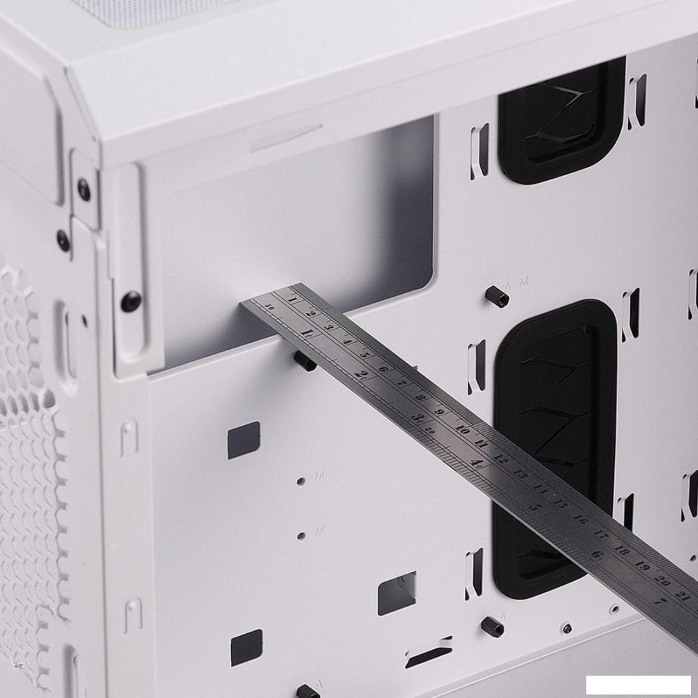 Корпус ADATA XPG Defender (белый)