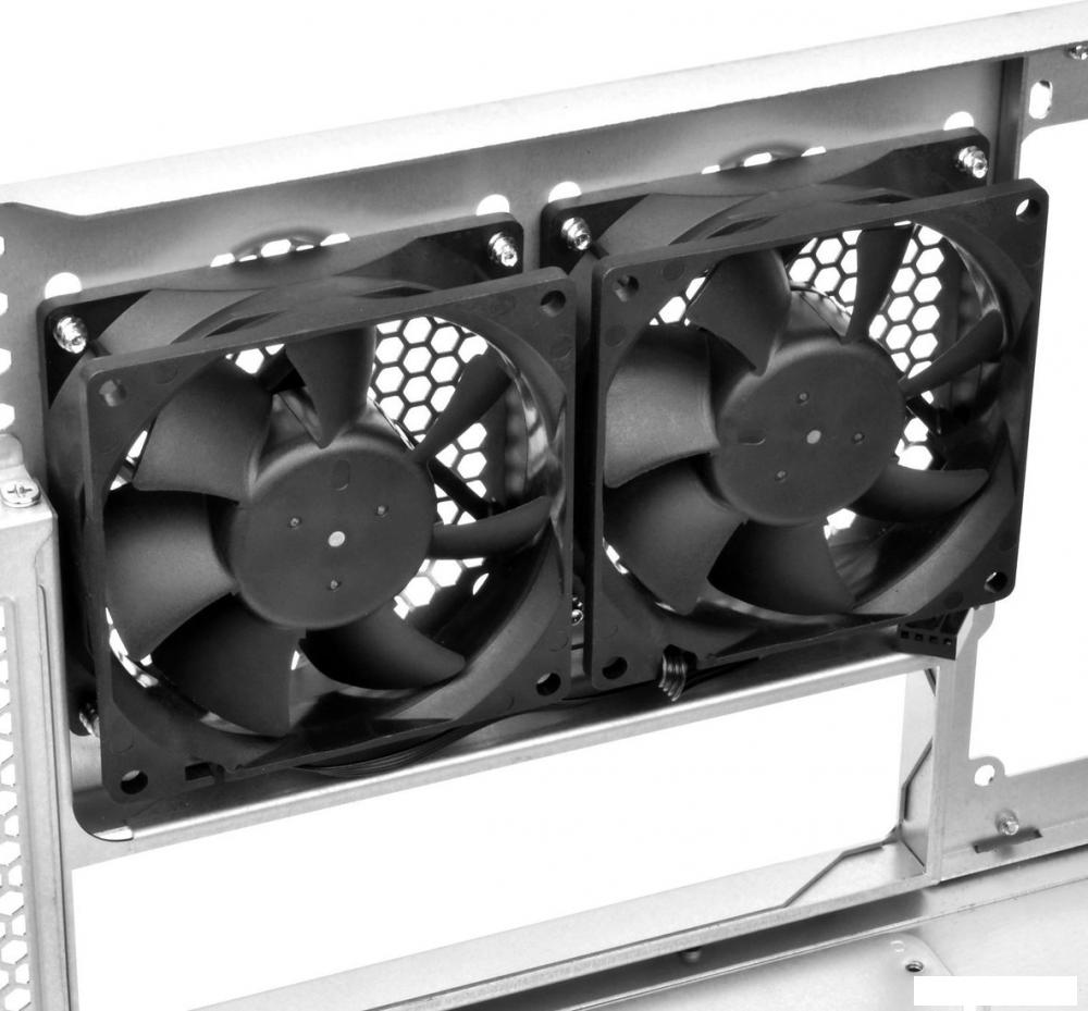 Корпус SilverStone RM44