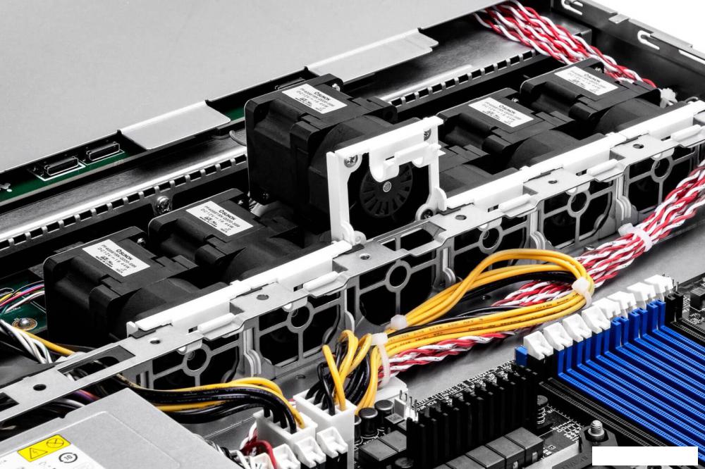 Сетевой накопитель In Win IW-RS108-07 750W