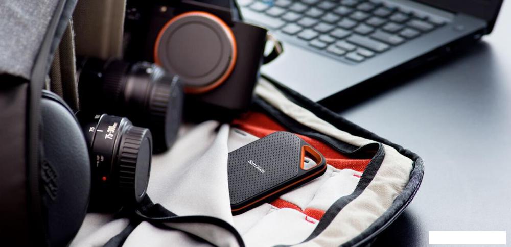 Внешний накопитель SanDisk Extreme Pro Portable V2 SDSSDE81-2T00-G25 2TB