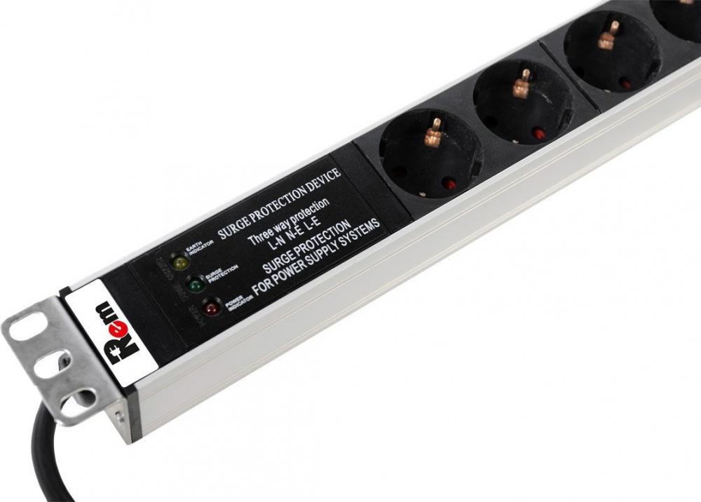Блок розеток Rem R-16-7S-FI-440-3 (7 розеток, шнур 3 м)