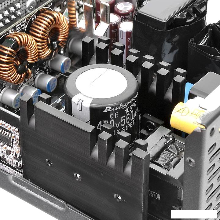 Блок питания Thermaltake Toughpower Grand RGB 650W Gold (RGB Sync Edition)