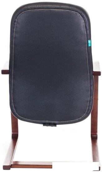 Офисный стул Бюрократ T-9923WALNUT-AV (черный)
