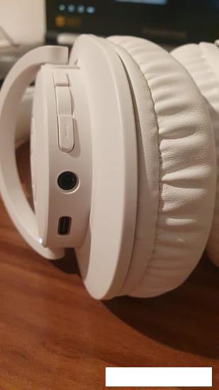 Наушники и гарнитуры Audio-Technica ATH-M20xBT (белый)