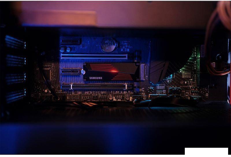 SSD Samsung 990 Pro с радиатором 2TB MZ-V9P2T0CW