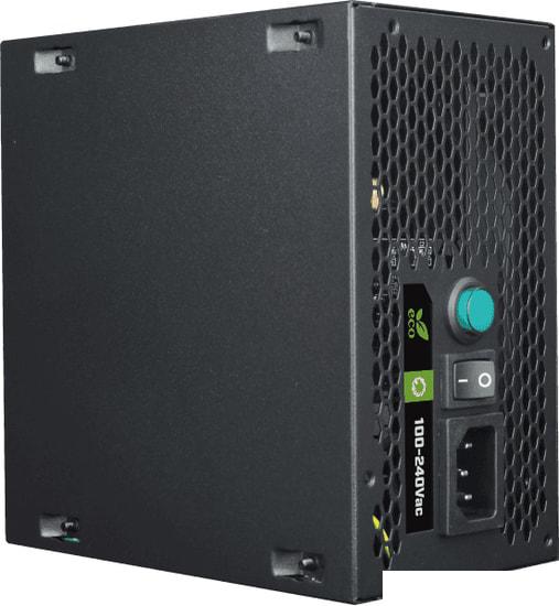 Блок питания GameMax VP-700