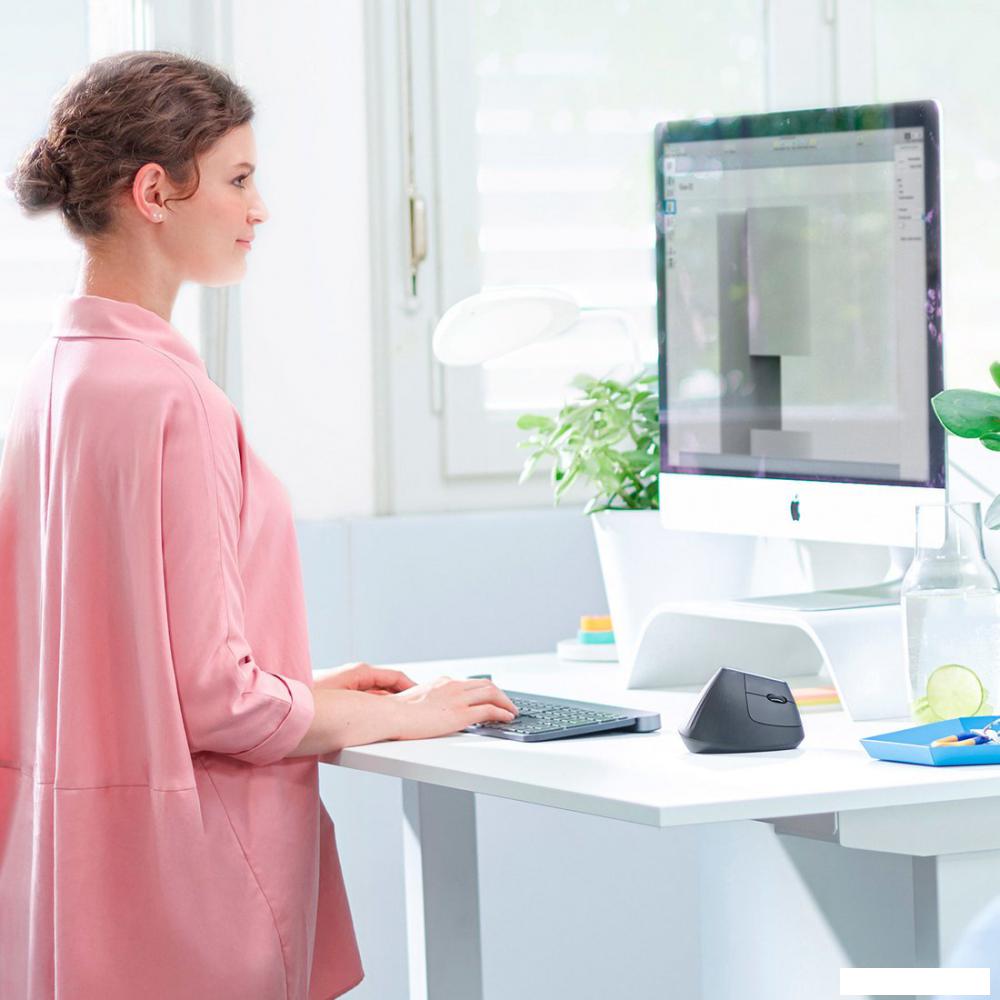 Вертикальная мышь Logitech MX Vertical