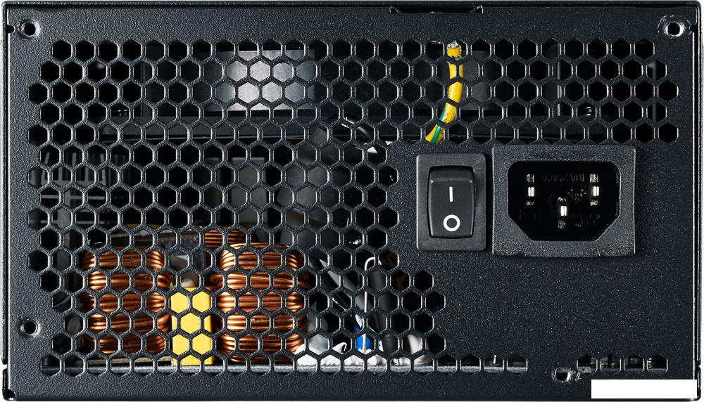 Блок питания Cooler Master MWE Gold 650 V2 MPE-6501-ACAAG-EU