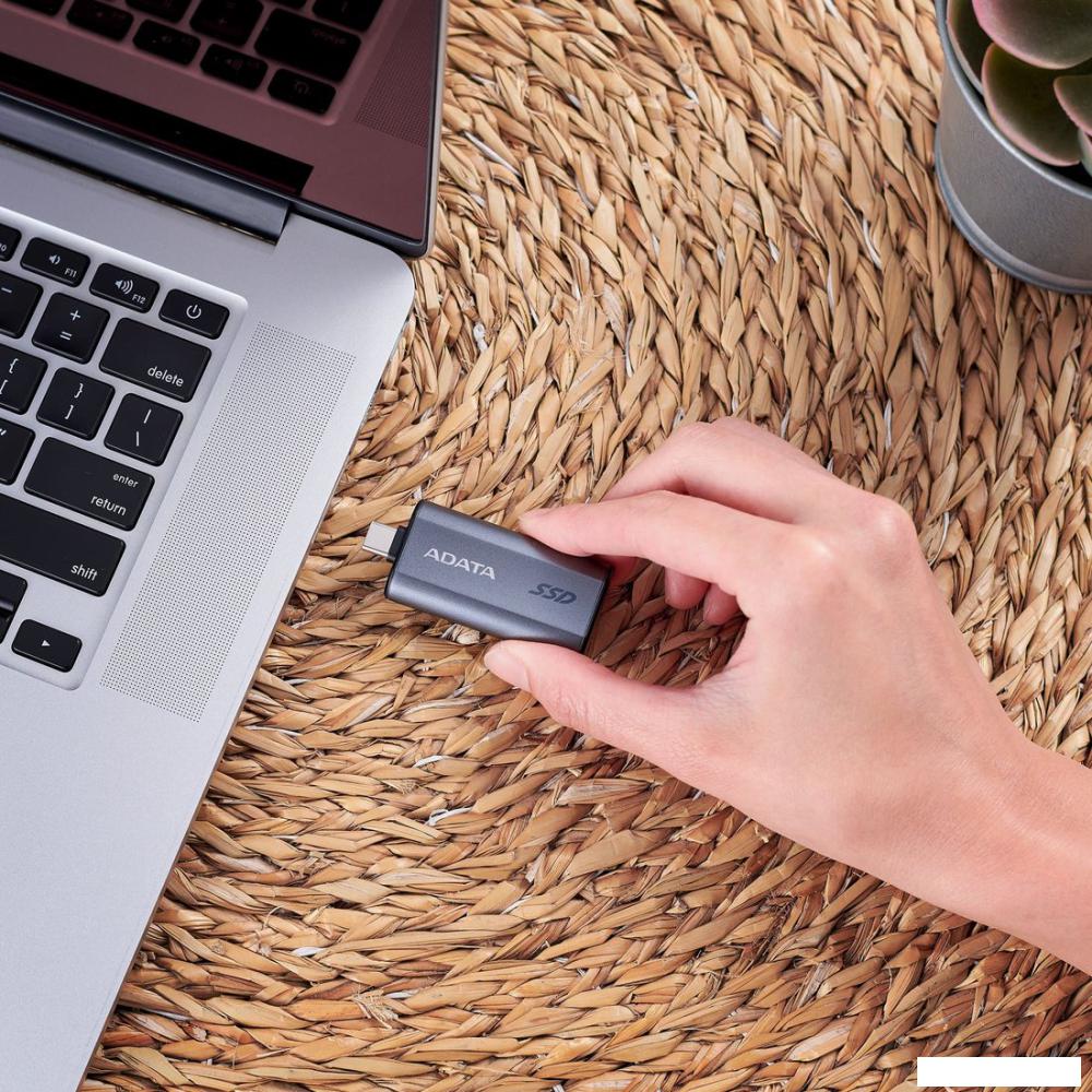 Внешний накопитель ADATA SC750 500GB SC750-500G-CCBK