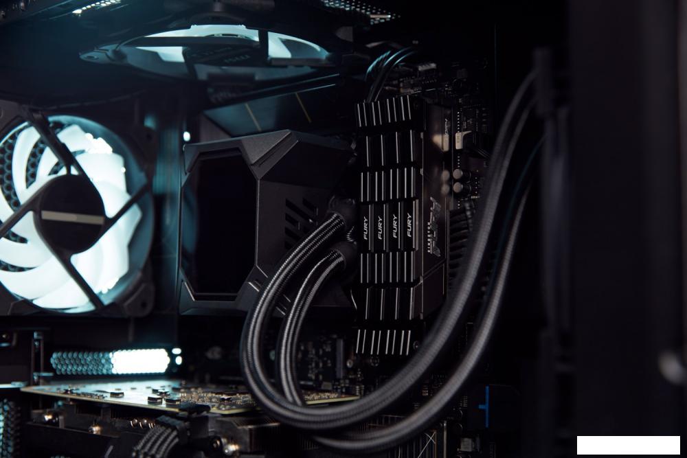 Оперативная память Kingston FURY Renegade 32ГБ DDR4 3600МГц KF436C18RB2/32