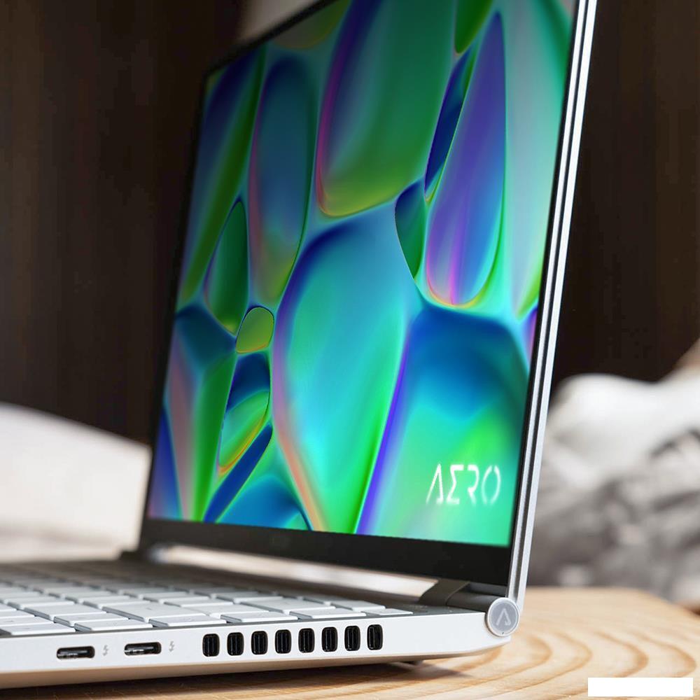 Игровой ноутбук Gigabyte Aero 14 OLED BMF-72KZBB4SD