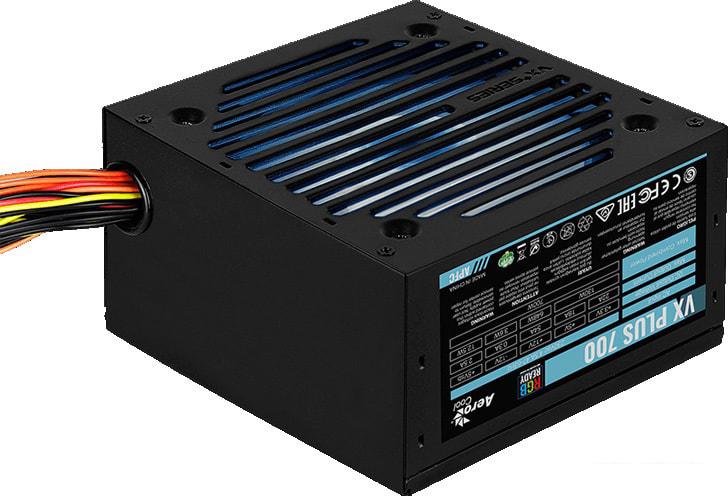 Блок питания AeroCool VX-700 Plus RGB