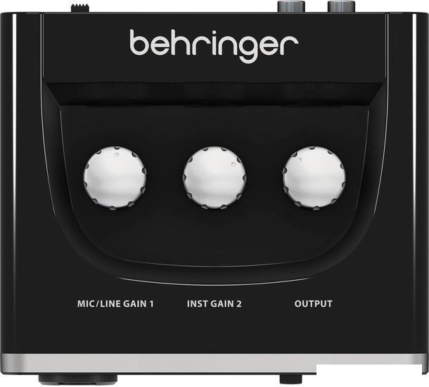Аудиоинтерфейс Behringer U-Phoria UM2