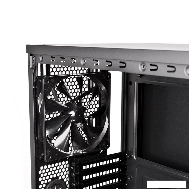 Корпус Thermaltake Core X71 Tempered Glass Edition [CA-1F8-00M1WN-02]