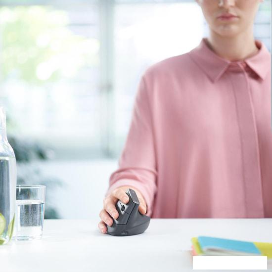 Вертикальная мышь Logitech MX Vertical