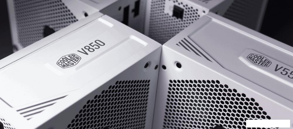 Блок питания Cooler Master V850 Gold-V2 White Edition MPY-850V-AGBAG