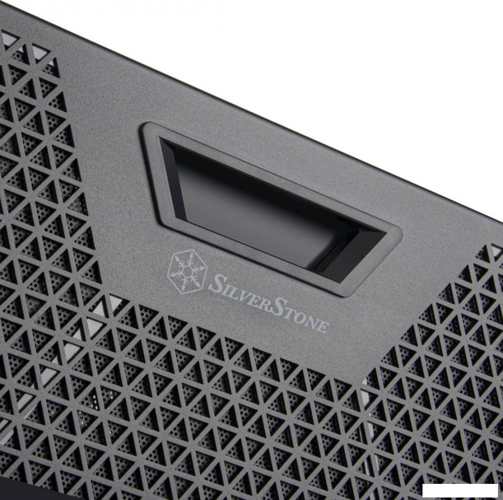 Корпус SilverStone RM51